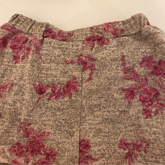 NWOT Girls XL Two Piece Grey Pink Floral Hacci Skirt Cardigan Set - Picture 13 of 15